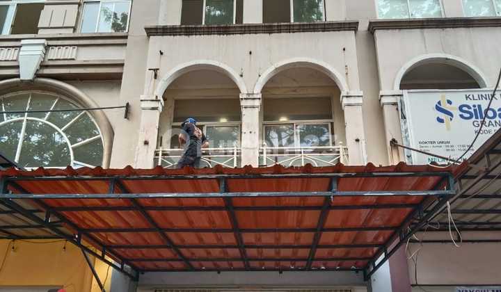 For Rent: Boulevard Shop House in Grand Galaxy City Bekasi