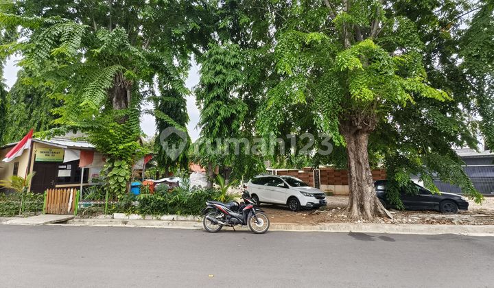 For Sale Spacious Strategic House in Cipinang Jakarta 2