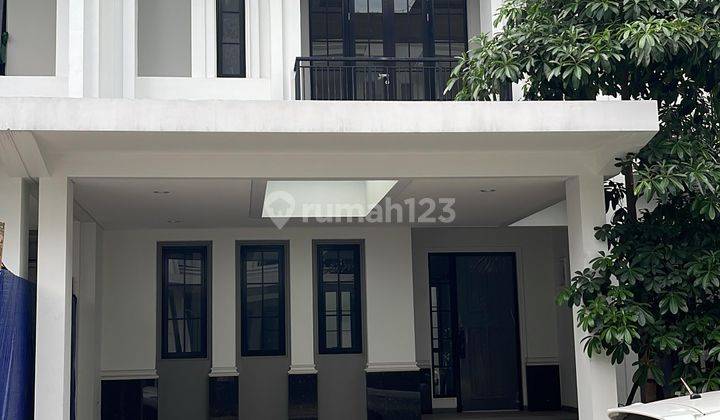 Rumah 3 Lantai Cluster Winona Bagus Siap Huni 1