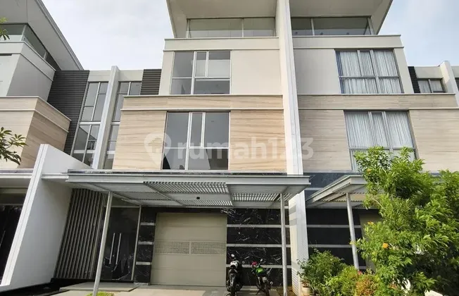 For Sale Cluster House The Chopin Signature in Golf Island, North Jakarta
