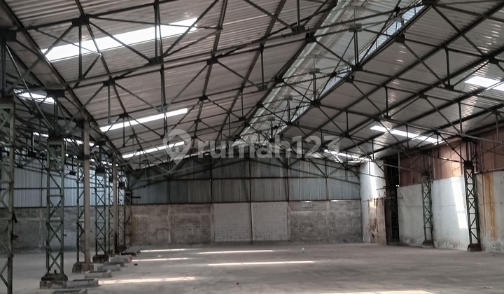 Warehouse Area 1080 m in Cakung, East Jakarta Warehouse Area 1080 m in Cakung, East Jakarta