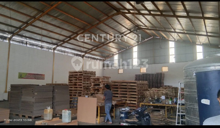 Large Warehouse on 1920 m² Land in Kaliabang Bekasi Large Warehouse on 1920 m² Land in Kaliabang Bekasi