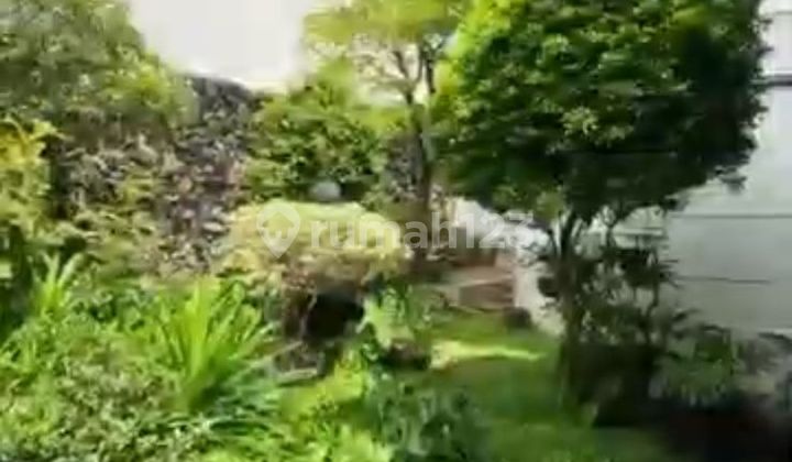 Rumah Luas Terawat Lokasi Strategis di Menteng, Jakarta Pusat 2