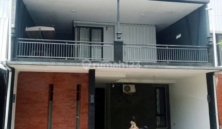 Dijual Rumah Mewah 3 Lantai, 5 Kamar 15 Menit Ke Tol Brigif 1