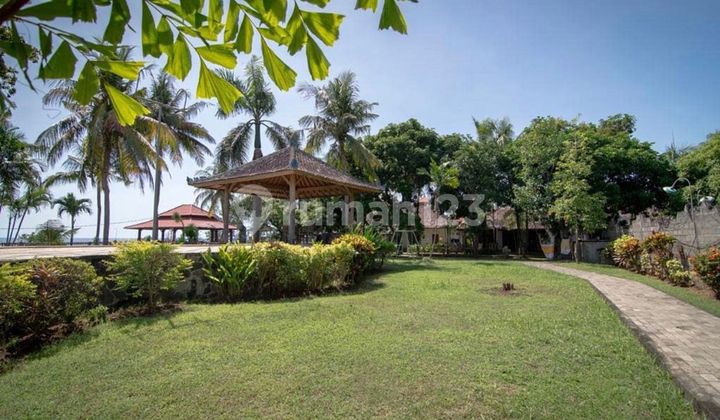 Villa Beach front Lovina  2