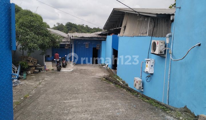 Warehouse and industrial space for rent with 20 feet access on Jl. Pemda 3 Raksa.