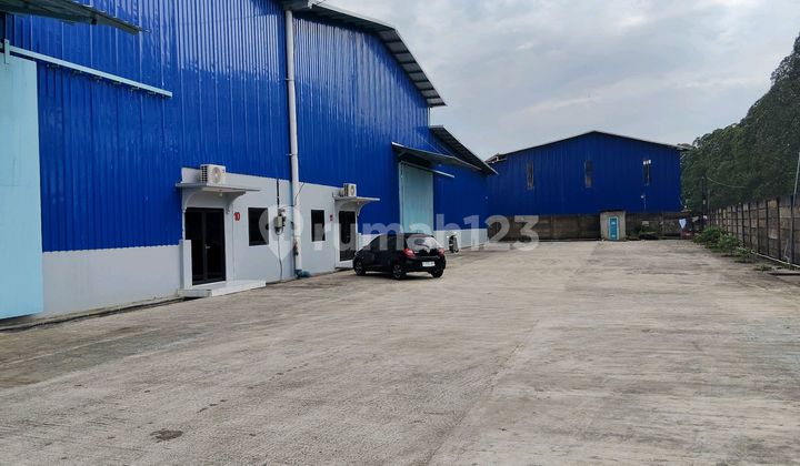 Warehouse and Industrial for Rent. Ready to Use. Only 10 Minutes from Balaraja Toll Gate. 40 Feet.