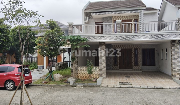 Rumah 2 Lantai di Jual Cepat. Kamar Tidur 5 Kamar Mandi 3 . Selangkah ke Mall Ciputra Citra Raya 1