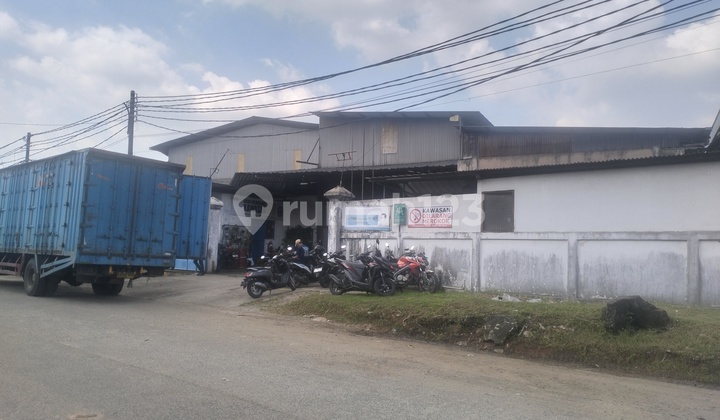 Ex Plastic Factory For Sale. 15 Minutes From East Balaraja Toll Gate. 40 Feet Access. Ex Plastic Factory For Sale. 15 Minutes From East Balaraja Toll Gate. 40 Feet Access.