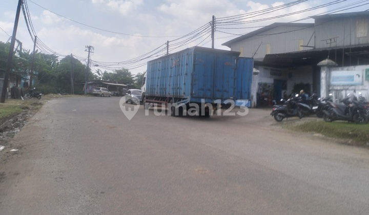 Ex Plastic Factory For Sale. 15 Minutes From East Balaraja Toll Gate. 40 Feet Access. Ex Plastic Factory For Sale. 15 Minutes From East Balaraja Toll Gate. 40 Feet Access.