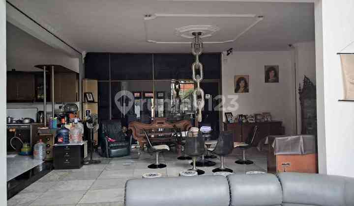 Rumah Hook Manyar Tirtoasri Dekat Sekolah Petra Manyar 2