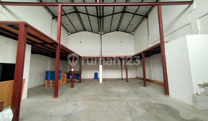 Gudang Prambanan Bizland Cerme 2 Bangunan Jadi 1