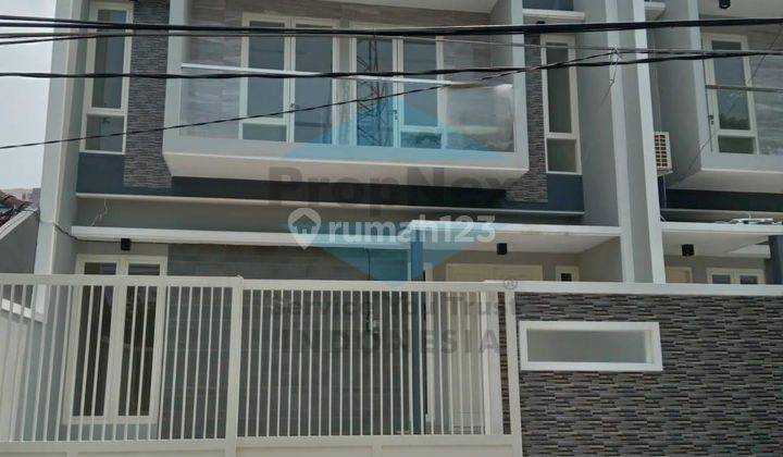 Dijual Rumah Gress Raya Manyar Tirtomoyo 1