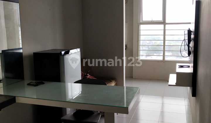 Dian Regency Apartment, 2BR Near ITS & UHT Campus