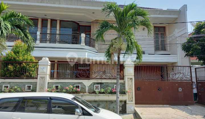 Rumah Jl. Seruni, Surabaya Pusat - Owner Lagi Bu Rumah Jl. Seruni, Surabaya Pusat - Owner Lagi Bu