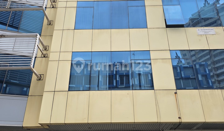 Nice Shop House Near Port Ready for Use in Kelapa Gading