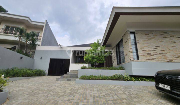 tampak depan rumah baru sangat nyaman di