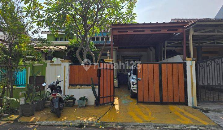 Rumah Siap Huni Dekat Akses Tol Di Royal Residence, Jakarta Timur 1