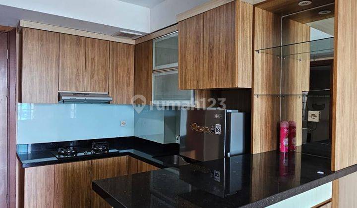 dapur apartemen fully furnished di springhill