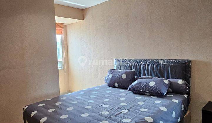 kamar tidur apartemen fully furnished di springhill