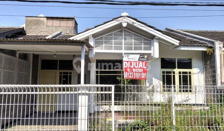 Margacinta Ciwastra Wing near Borma 120 m² 3 Bedrooms 2