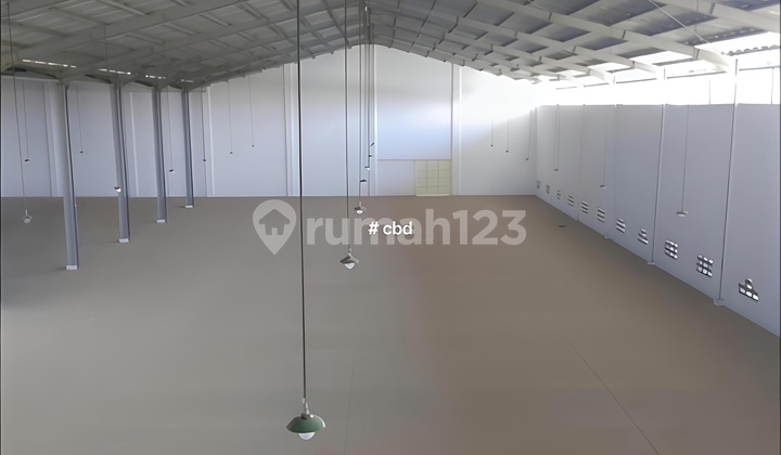Clean Warehouse 1,850 m² Moch Toha Wing Bandung Flood-Free