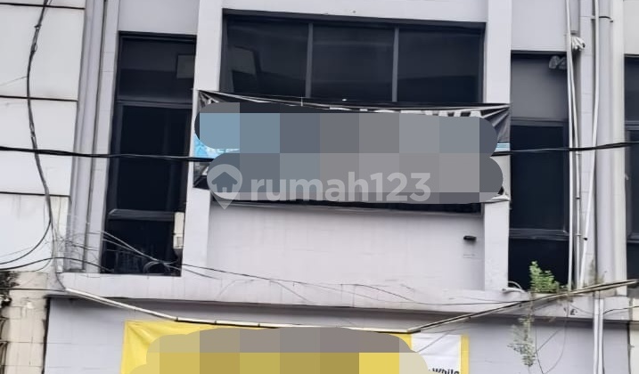 3-Storey Shophouse on West Boulevard, Kelapa Gading