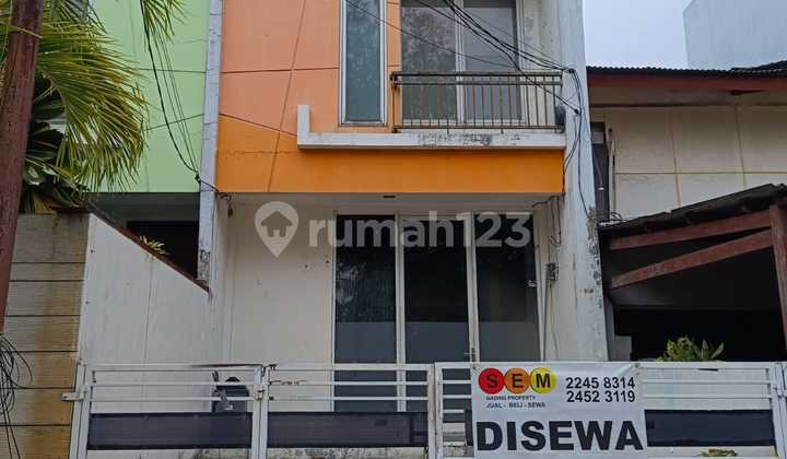 East Grand Dance Ruko East Grand Dance Ruko