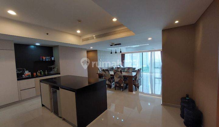 Apartement Verde 1 3 BR Furnished Bagus By Brigitta 081315047047 2