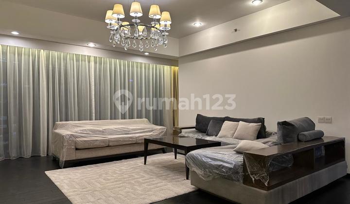 Apartemen Verde 193m2, Renovated