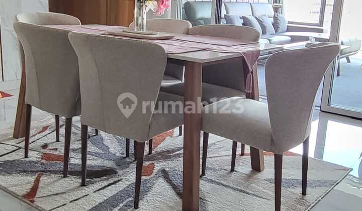 Apartemen Verde One Luas 207 Jual Cepat, Bgs Dan Murah