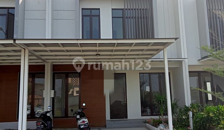 Rumah 2 Lantai Jakarta Garden City