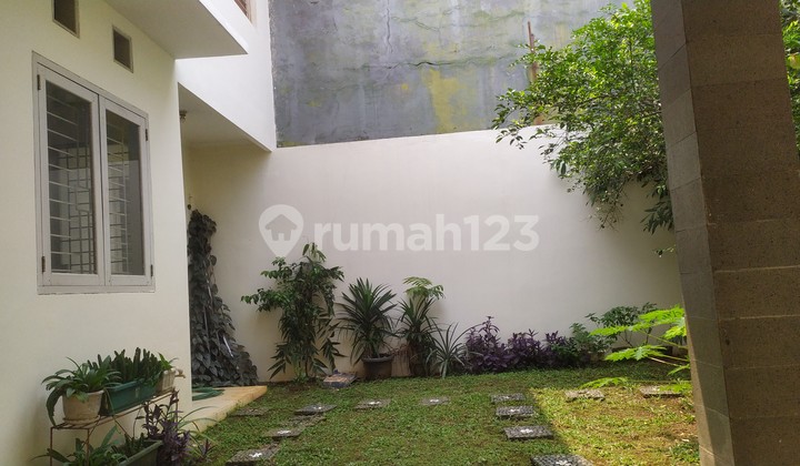 Rumah Bsd 2 Lantai Puspita Loka