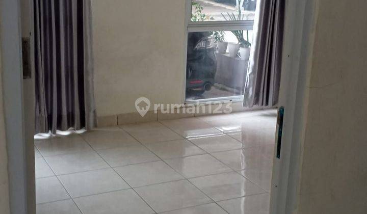 Rumah 2 Lantai Di Bsd Castilla 2