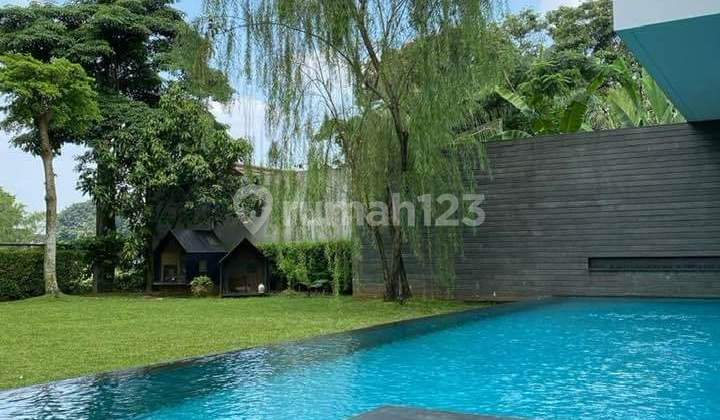 Rumah 2 Lantai Paramount Hill Golf Back View Rumah 2 Lantai Paramount Hill Golf Back View