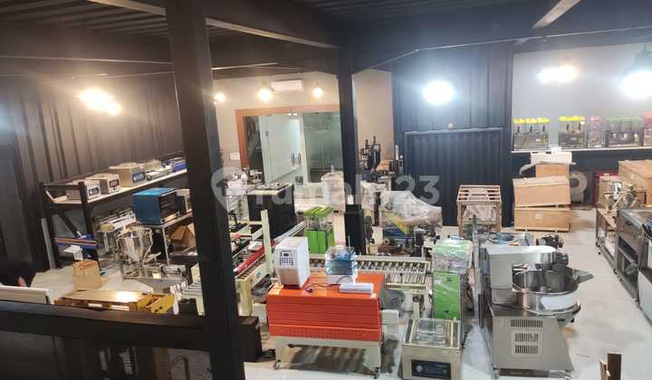 Gudang Elang Laut Lb 1200, Row Jalan Lebarsiap Pakai