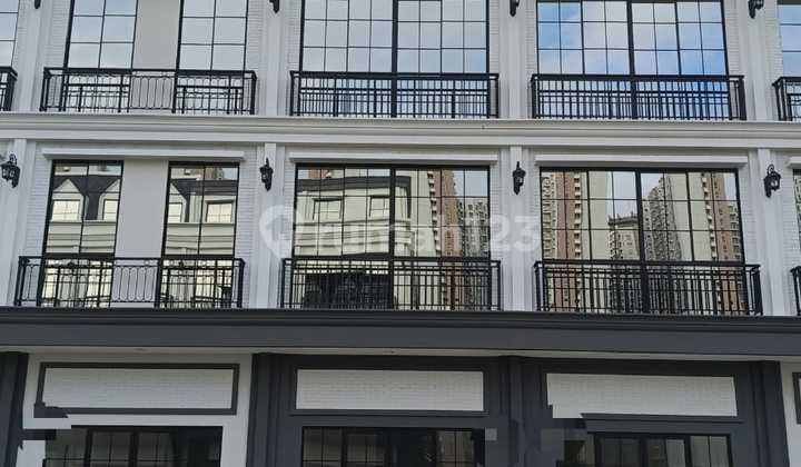 For Rent Haharvard Shop House PIK 2 For Rent Haharvard Shop House PIK 2