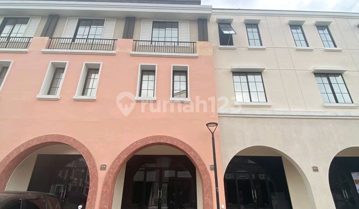 Rukan Osaka Pik2 Type Danau, Uk 4.5x15 Siap Pakai Rukan Osaka Pik2 Type Danau, Uk 4.5x15 Siap Pakai