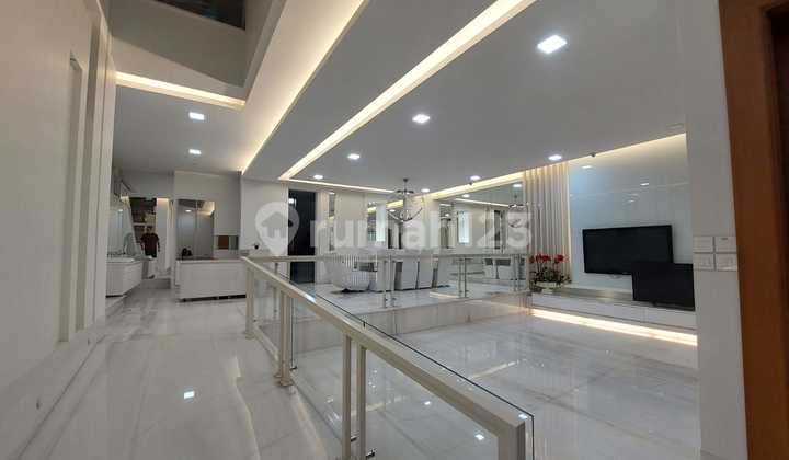 Rumah Di Garden House Pik1 Uk15x30 Full Marmer Semi Furnish