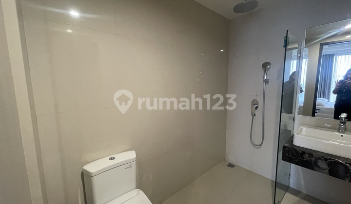 Dijual Apartemen Sudirman Hill 2 BR Bagus Furnished 2
