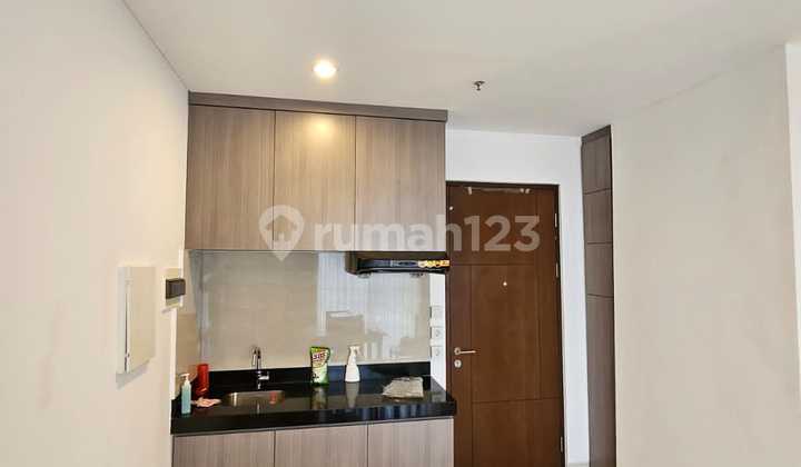 For Rent The Newton 1 Apartment 1 BR Furnished Contact +62 81977403529