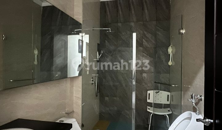 Dijual Rumah PIK Bagus Semi Furnished Jakarta Utara  2