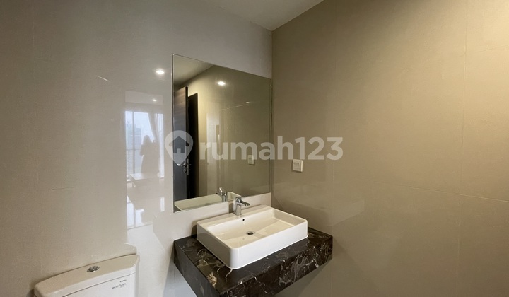 Disewakan Apartemen Sudirman Hill 2 BR Bagus Furnished 2