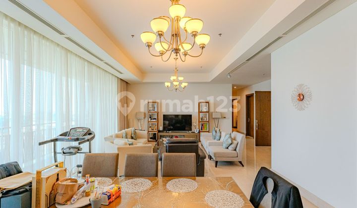 For Rent: Pakubuwono Signature Apartment, 4 Bedrooms, Well Furnished