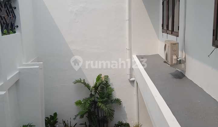 Dijual Rumah Antasari Executive Paradise Semi Furnished 2