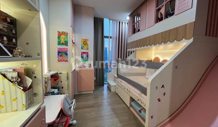 Dijual Apartment Verde Two 3 BR Bagus Furnished 2