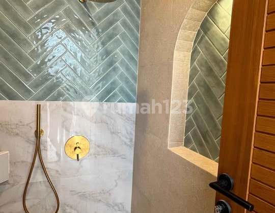 Well-Maintained House in the Mahendradatta Area 2