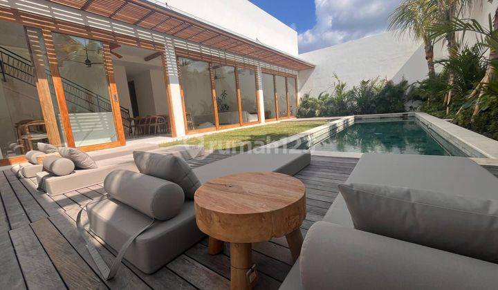 Villa For Sale Canggu Padonan 1