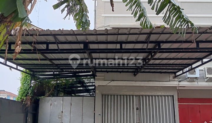 Strategic location shop house ready to occupy in Duri Kosambi, 0003 Agu