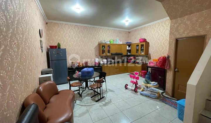 2.5-Story House in Citra Garden, Good Price, Kalideres, West Jakarta 2.5-Story House in Citra Garden, Good Price, Kalideres, West Jakarta